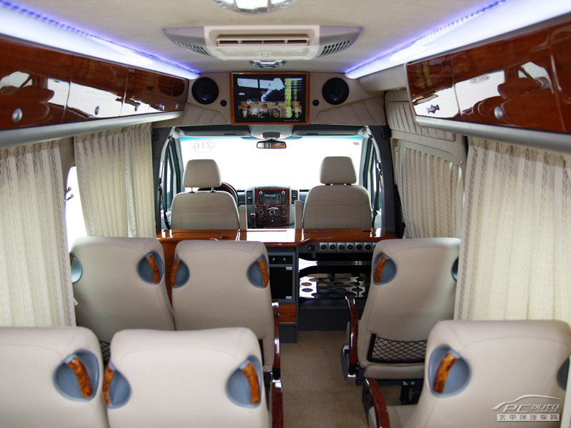 中歐奔馳房車內(nèi)飾高清大圖