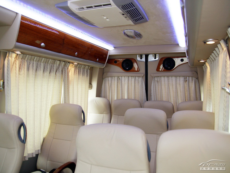 中歐奔馳房車內(nèi)飾高清大圖