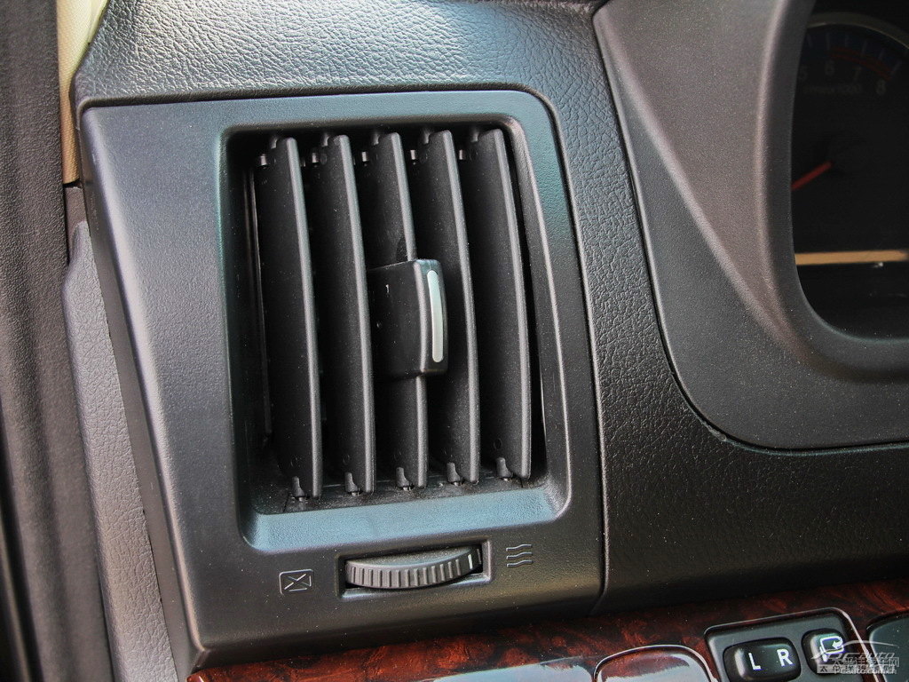 ɫL(fng)CM7п؃(ni)DƬ