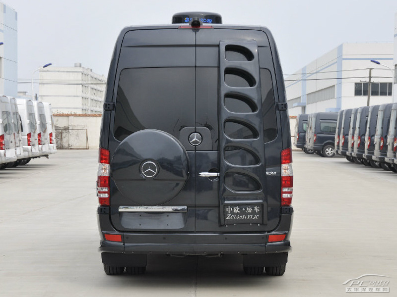 中歐奔馳房車外觀高清大圖