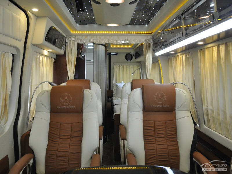 中歐奔馳房車內(nèi)飾高清大圖