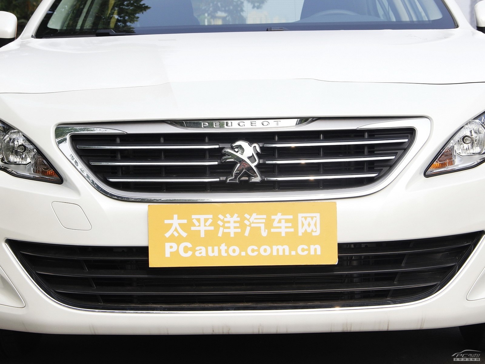 標(biāo)致408外觀高清大圖