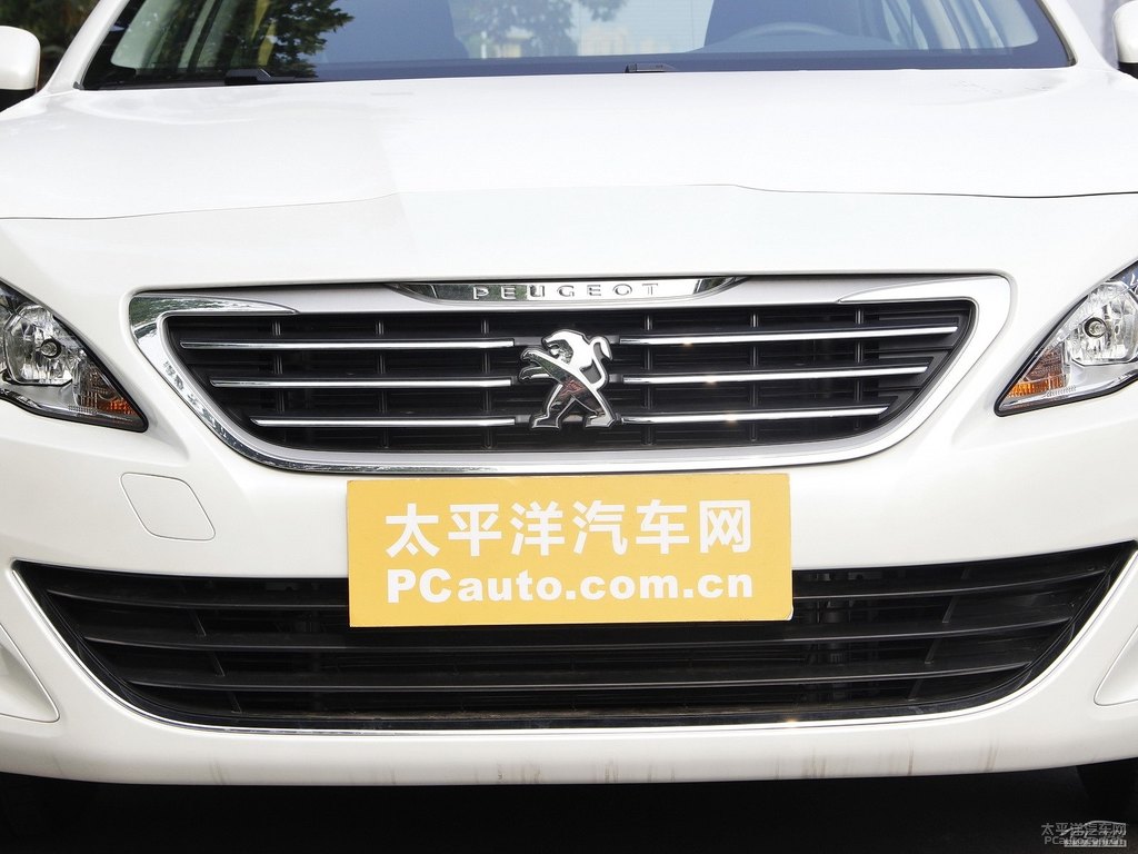 珠光白標(biāo)致408車(chē)頭外觀圖片