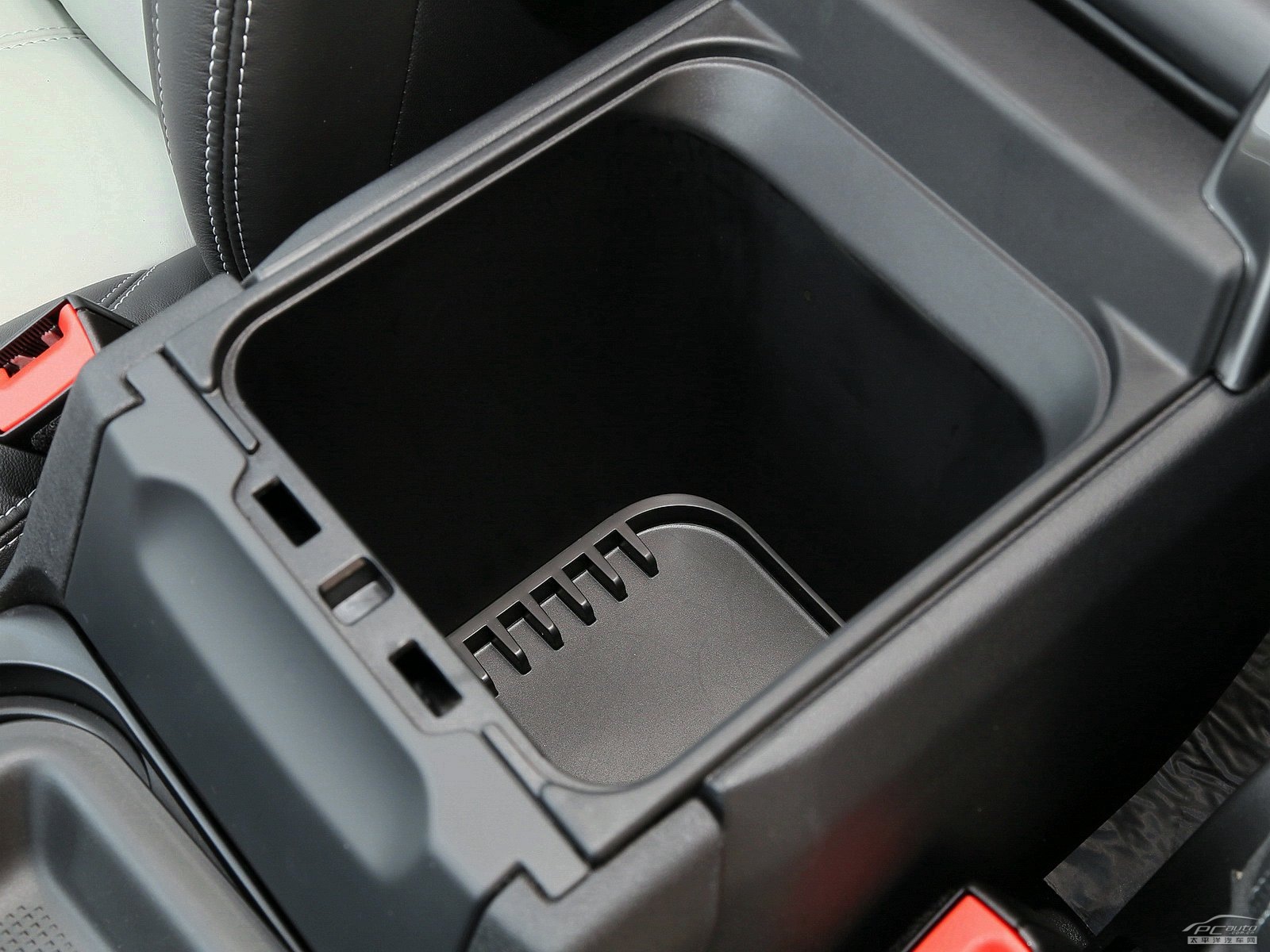 發(fā)現(xiàn)空間高清大圖