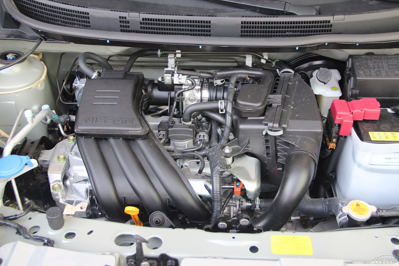 啟辰R30細(xì)節(jié)高清大圖