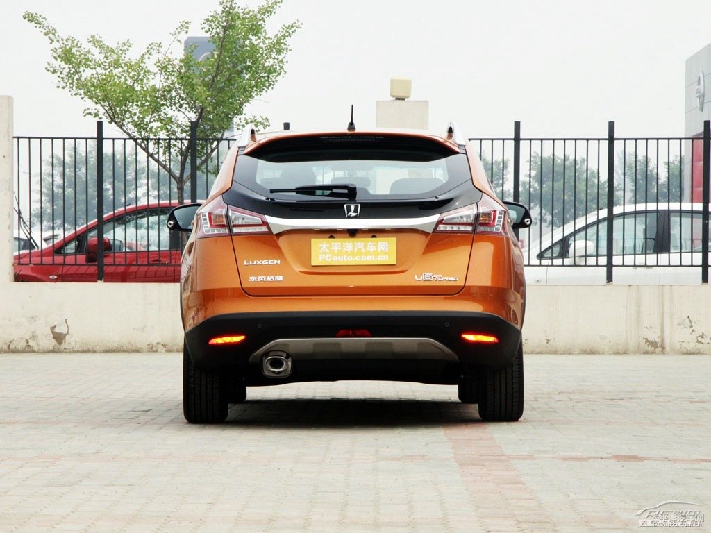 {ǽ݃(yu)6 SUV܇^^DƬ