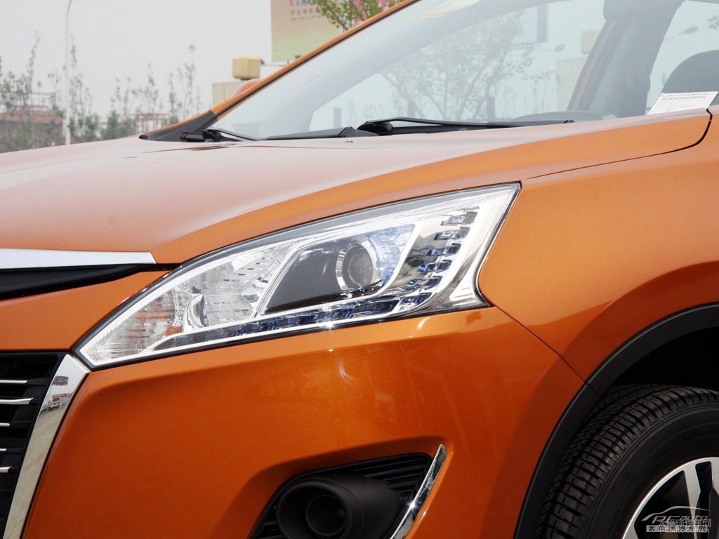 {ǽ݃(yu)6 SUV܇^^DƬ