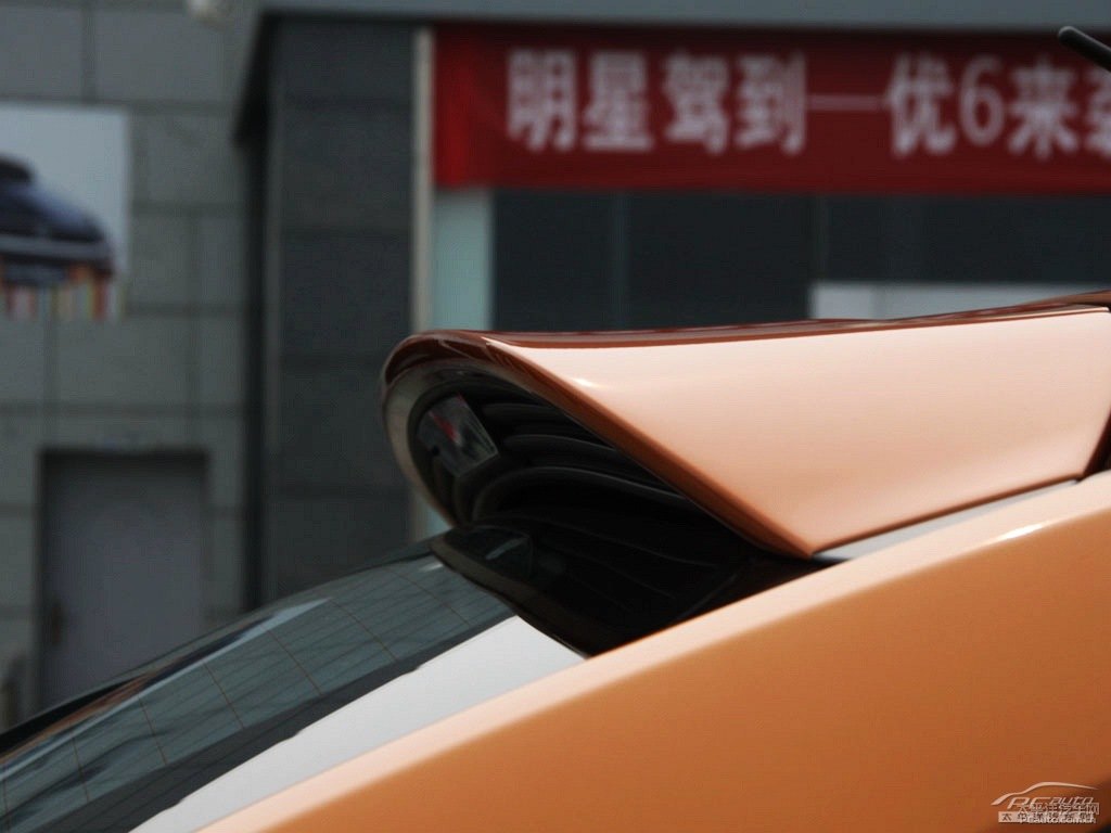 {ǽ݃(yu)6 SUV܇β^DƬ