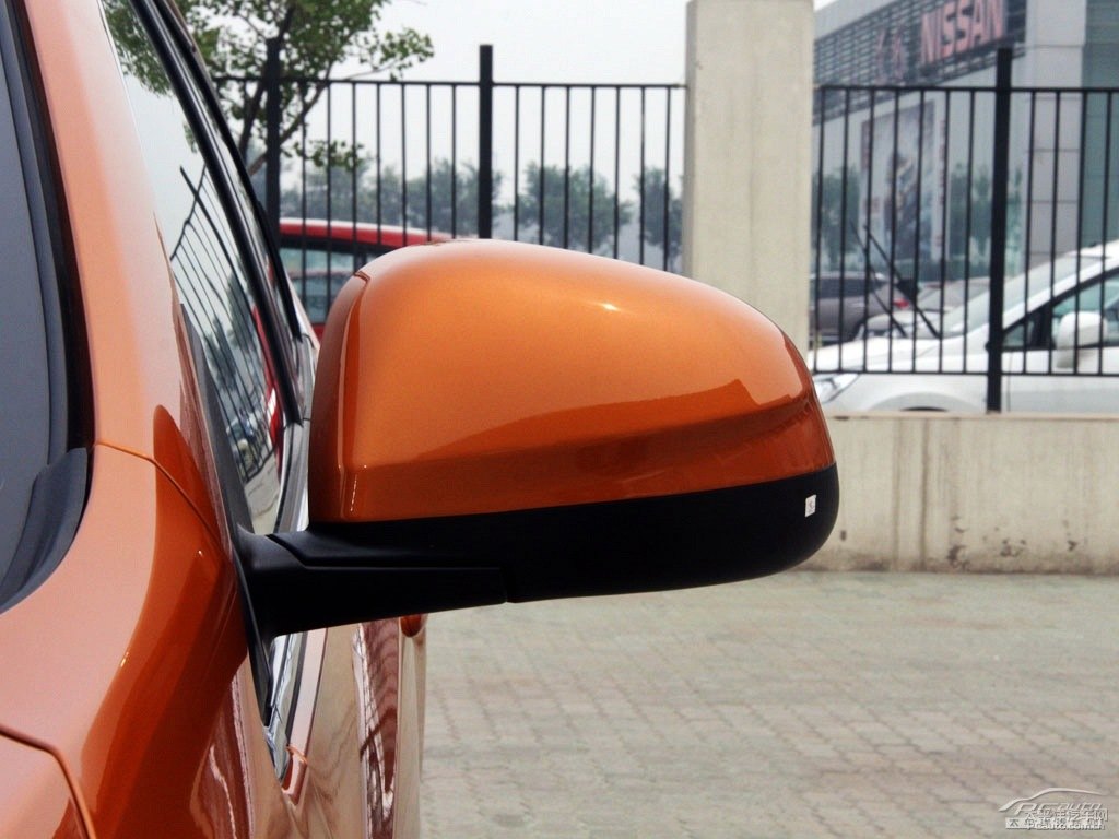 {ǽ݃(yu)6 SUV܇(ch)^DƬ