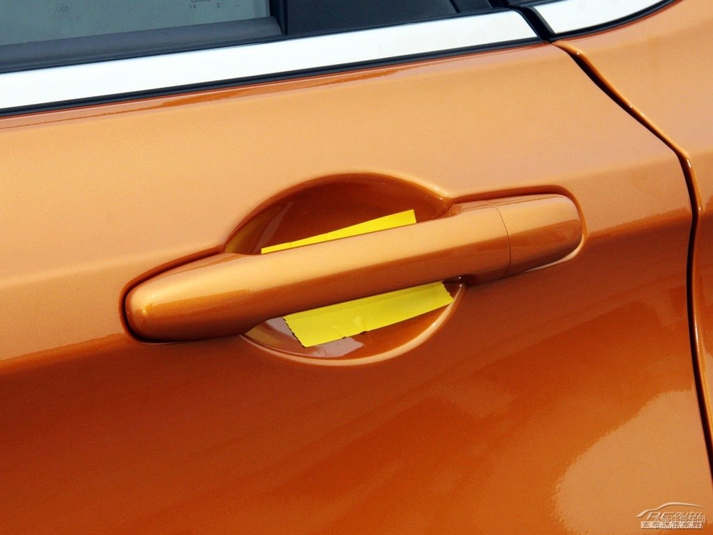 {ǽ݃(yu)6 SUV܇^DƬ
