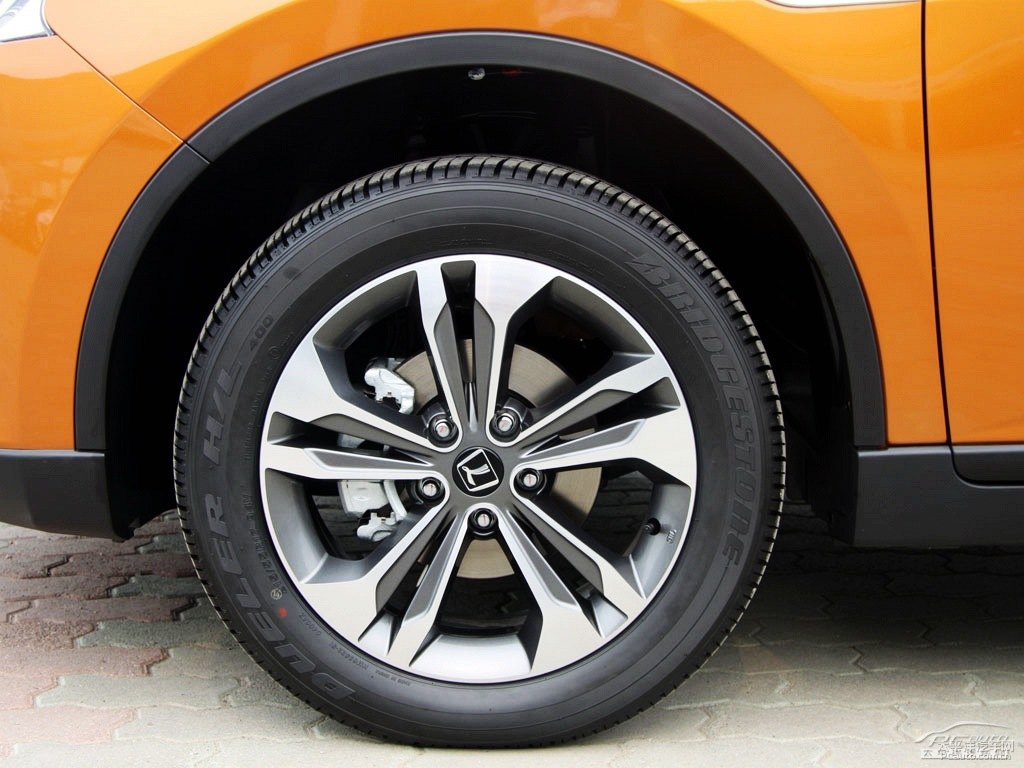 {ǽ݃(yu)6 SUV܇^DƬ
