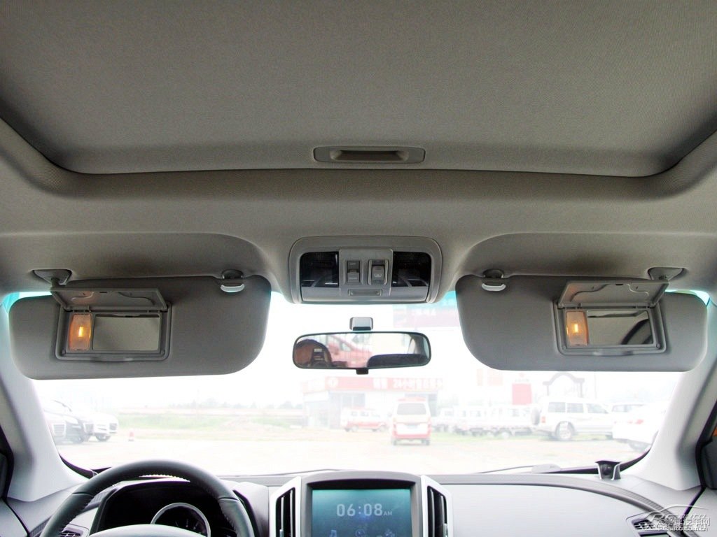 {ǽ݃(yu)6 SUV܇(ni)DƬ