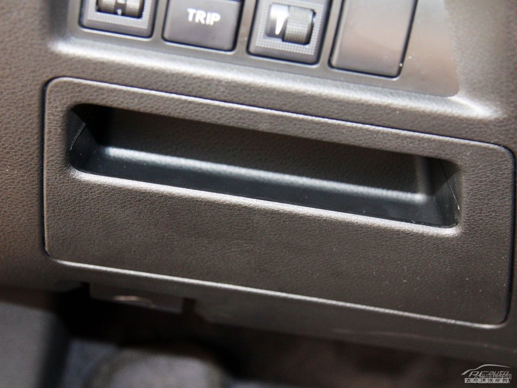 {ǽ݃(yu)6 SUV(ch)ggDƬ
