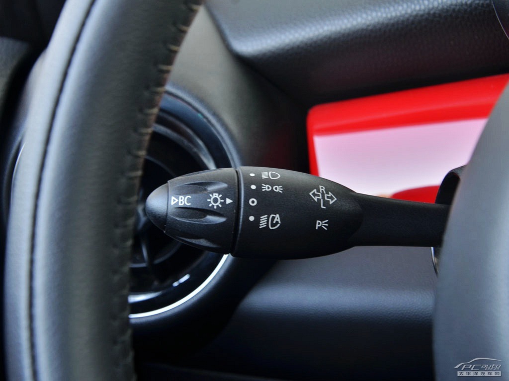 MINI CLUBMAN內(nèi)飾高清大圖