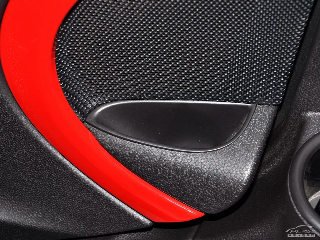 MINI CLUBMAN空間高清大圖