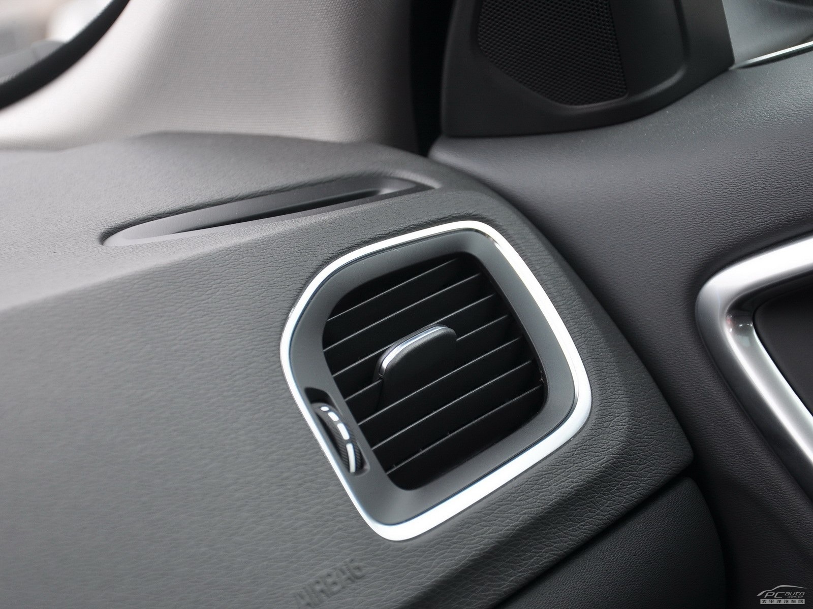 沃爾沃S60內飾高清大圖