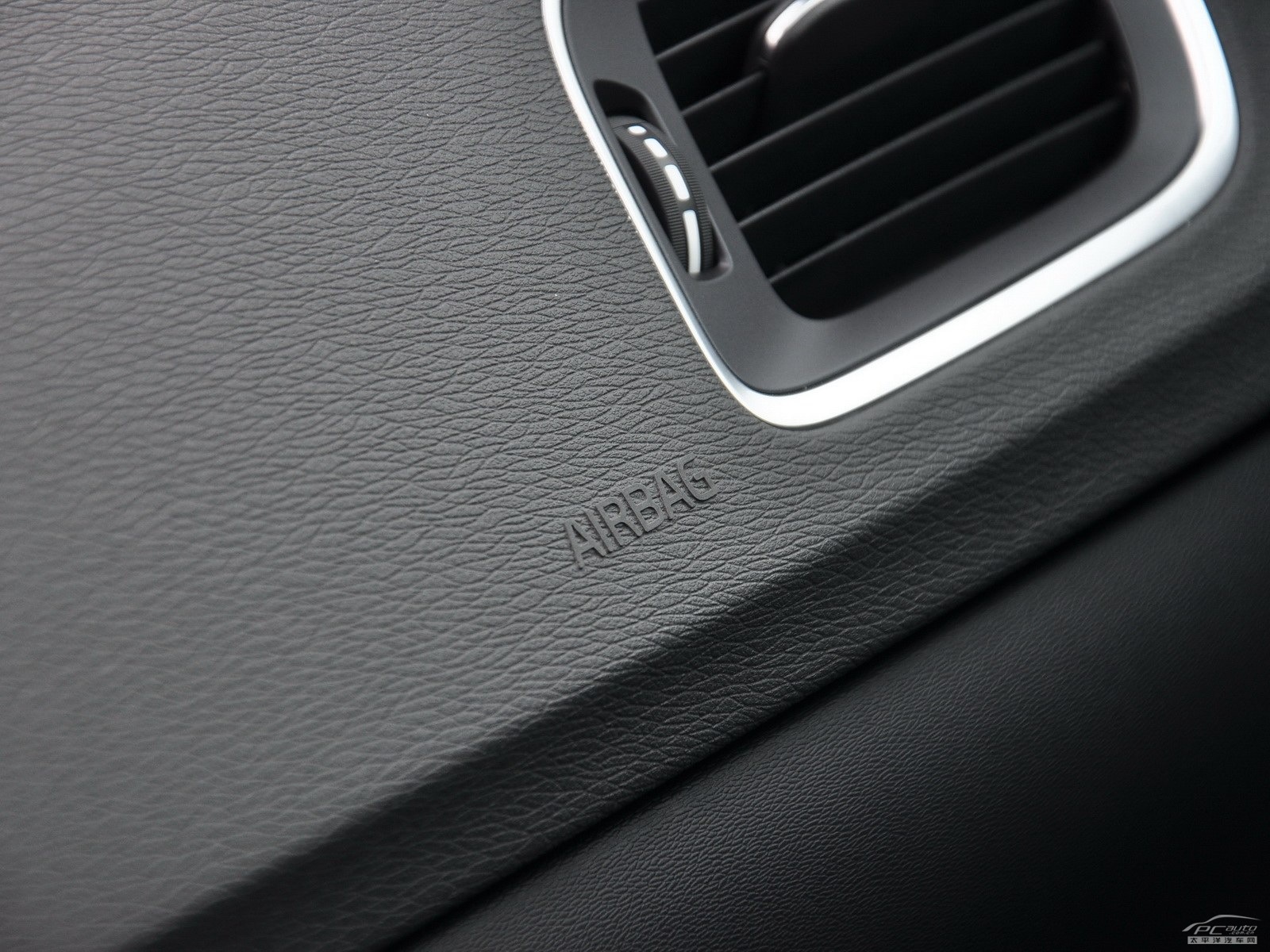 沃爾沃S60內(nèi)飾高清大圖