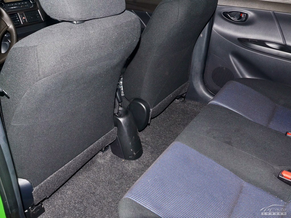 YARiS L 致炫空間高清大圖