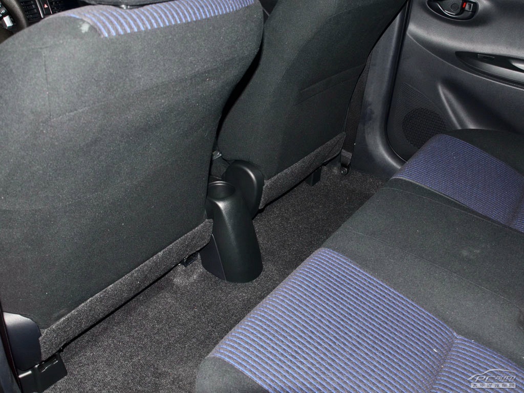 YARiS L 致炫空間高清大圖