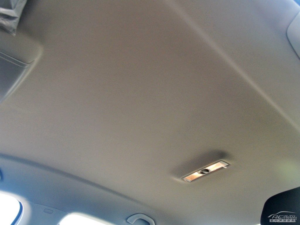 糖果白速騰車廂內(nèi)飾圖片