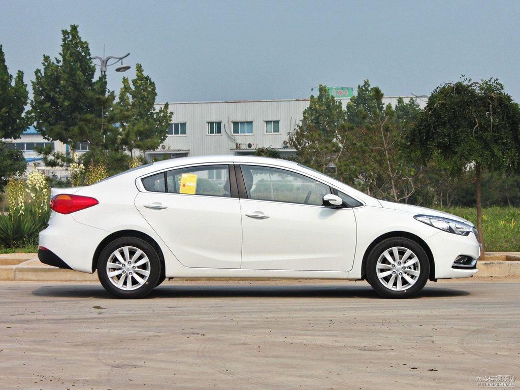 透明白起亞K3整車外觀外觀圖片