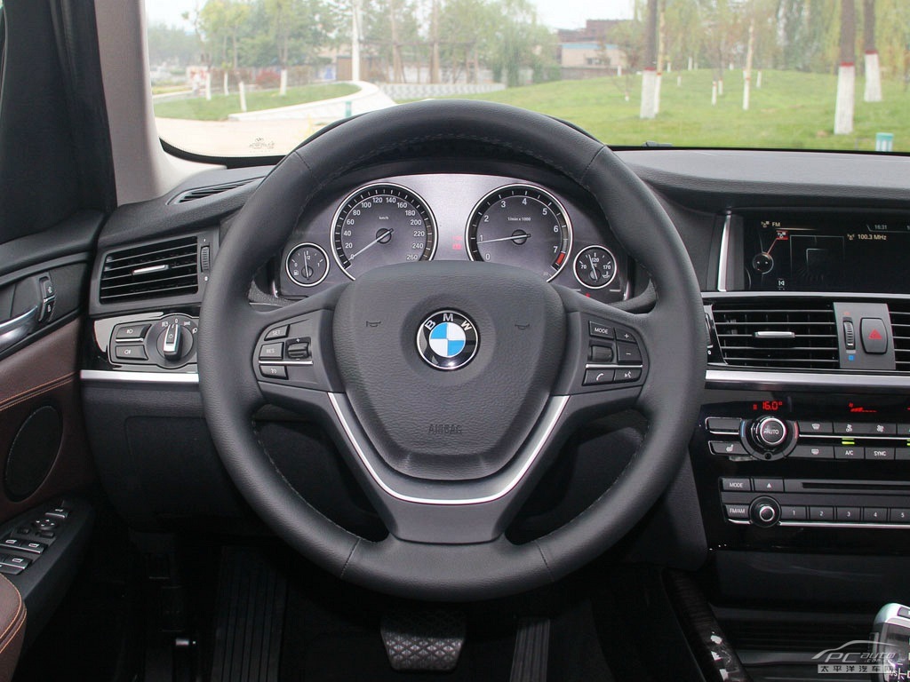 寶馬X3(進口)內(nèi)飾高清大圖