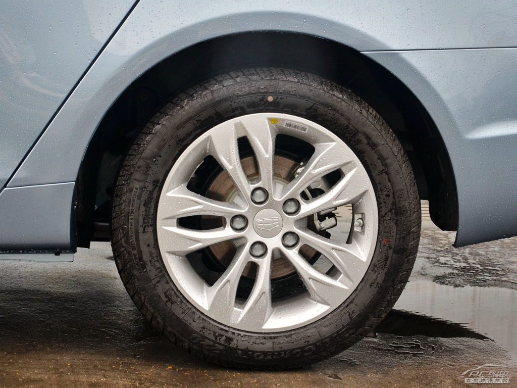 海洋藍新帝豪車身外觀圖片