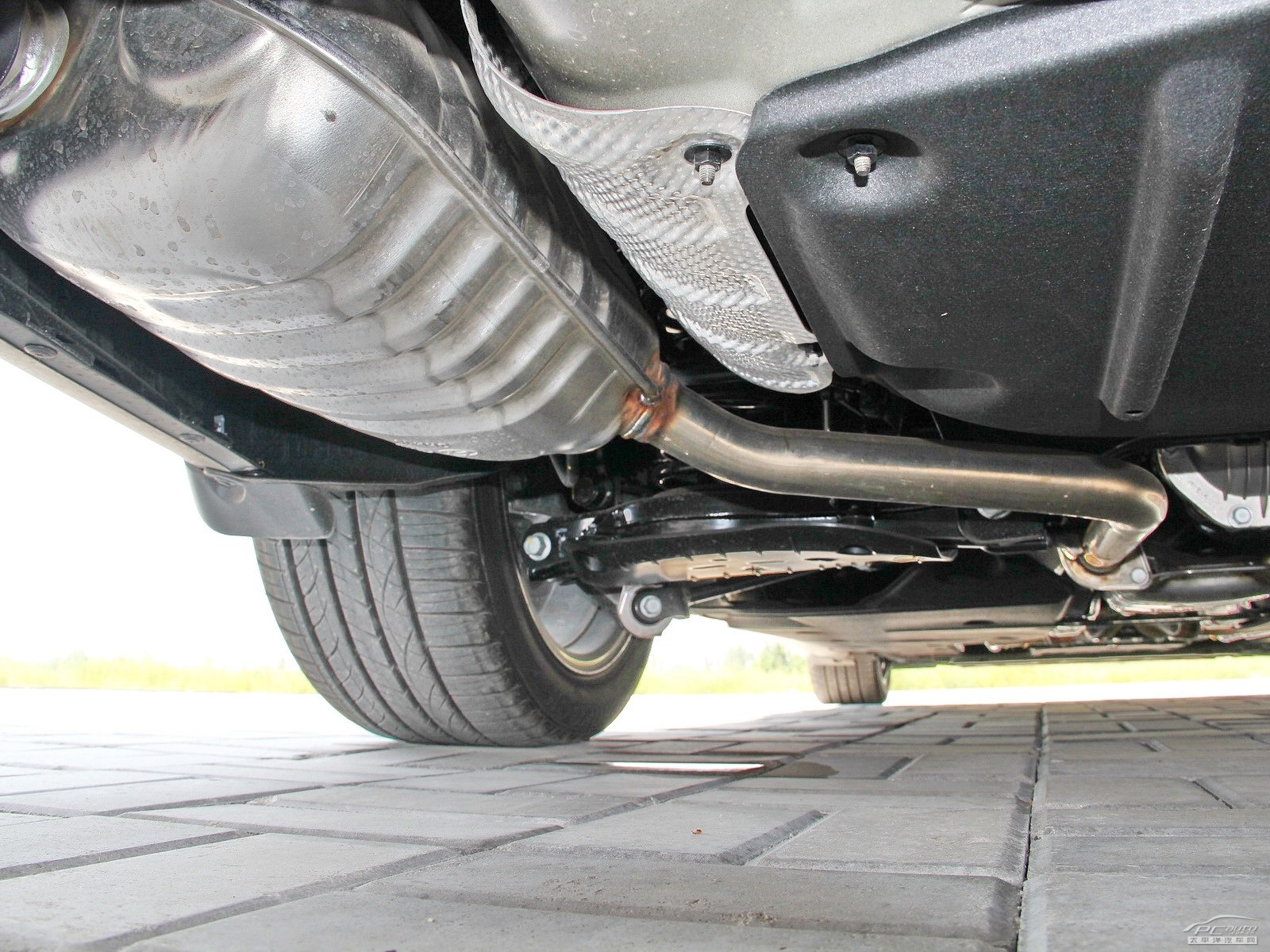 捷尼賽思G80細(xì)節(jié)高清大圖