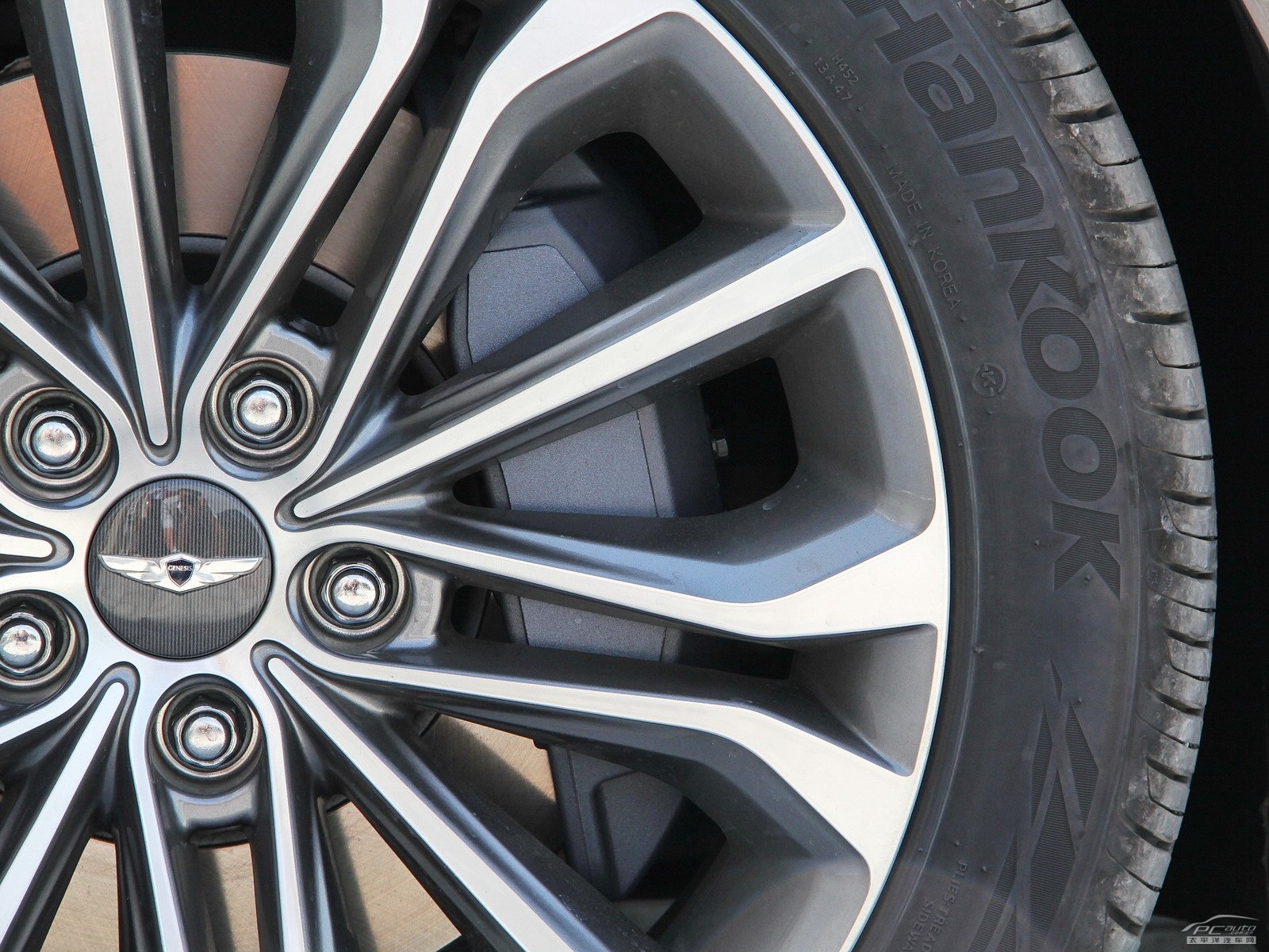 捷尼賽思G80細(xì)節(jié)高清大圖