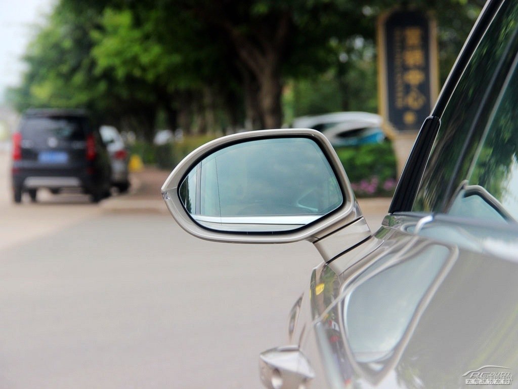 斑羚米奧迪A7車身外觀圖片
