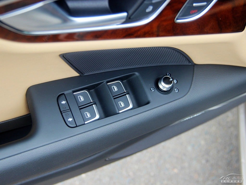 斑羚米奧迪A7車廂內(nèi)飾圖片