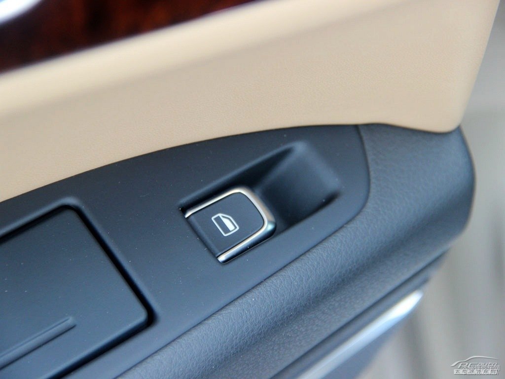 斑羚米奧迪A7車廂內(nèi)飾圖片