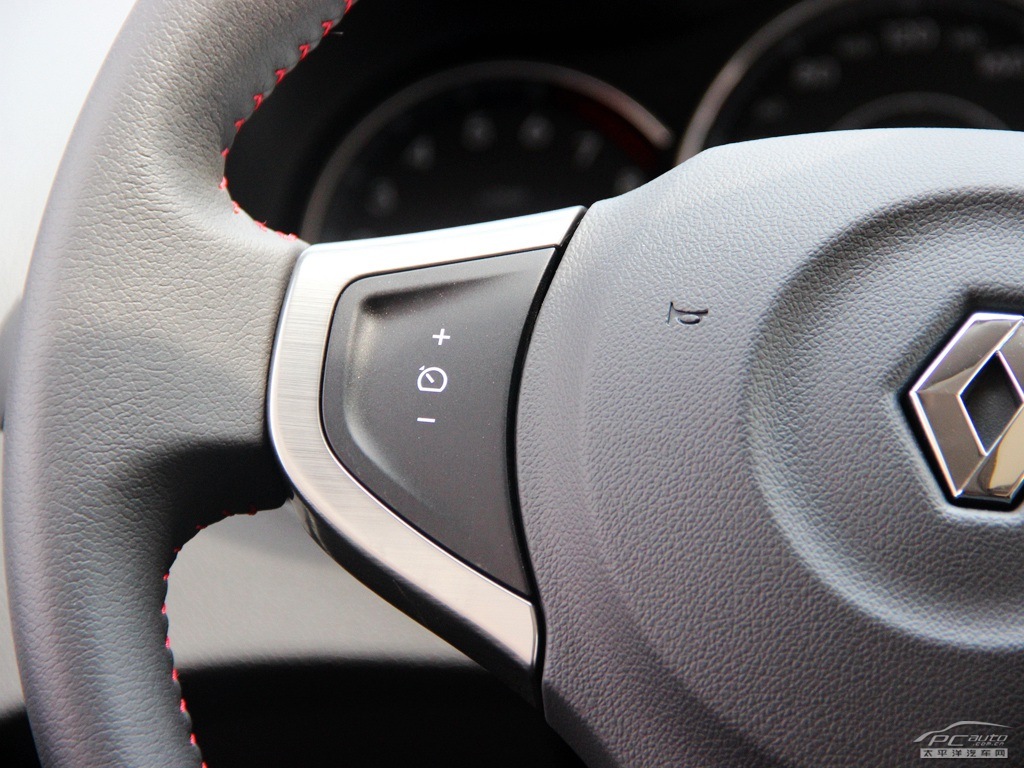 科雷傲(進(jìn)口)內(nèi)飾高清大圖