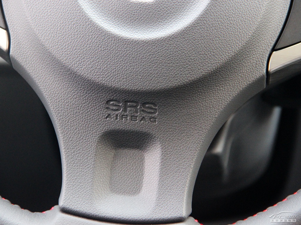 科雷傲(進(jìn)口)內(nèi)飾高清大圖