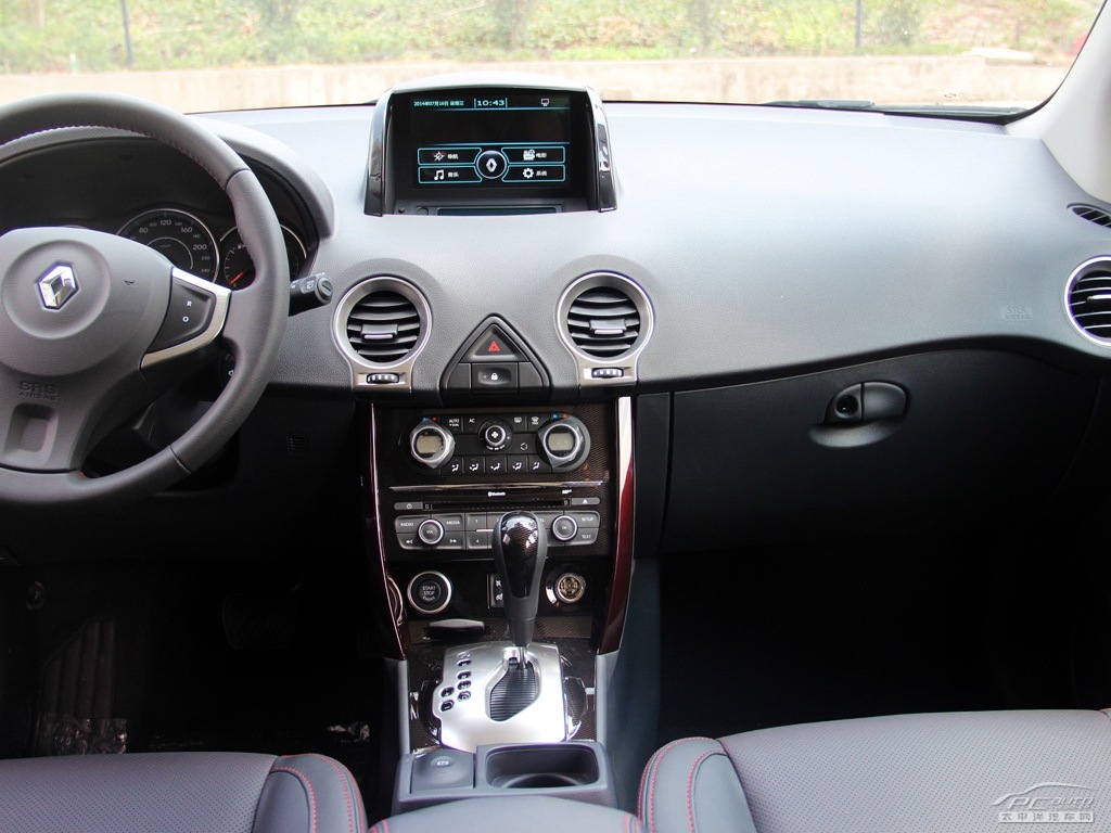 科雷傲(進口)內(nèi)飾高清大圖