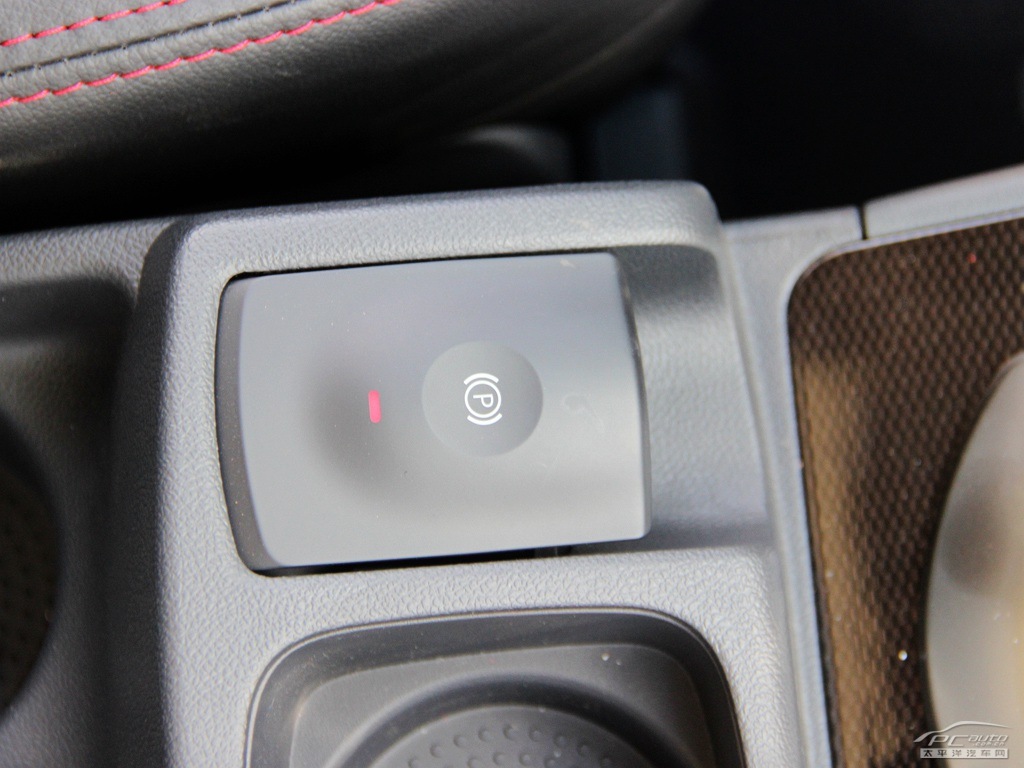 科雷傲(進(jìn)口)內(nèi)飾高清大圖