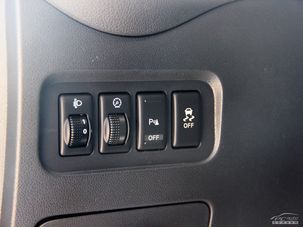 科雷傲(進口)內(nèi)飾高清大圖