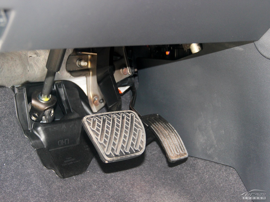 科雷傲(進(jìn)口)內(nèi)飾高清大圖