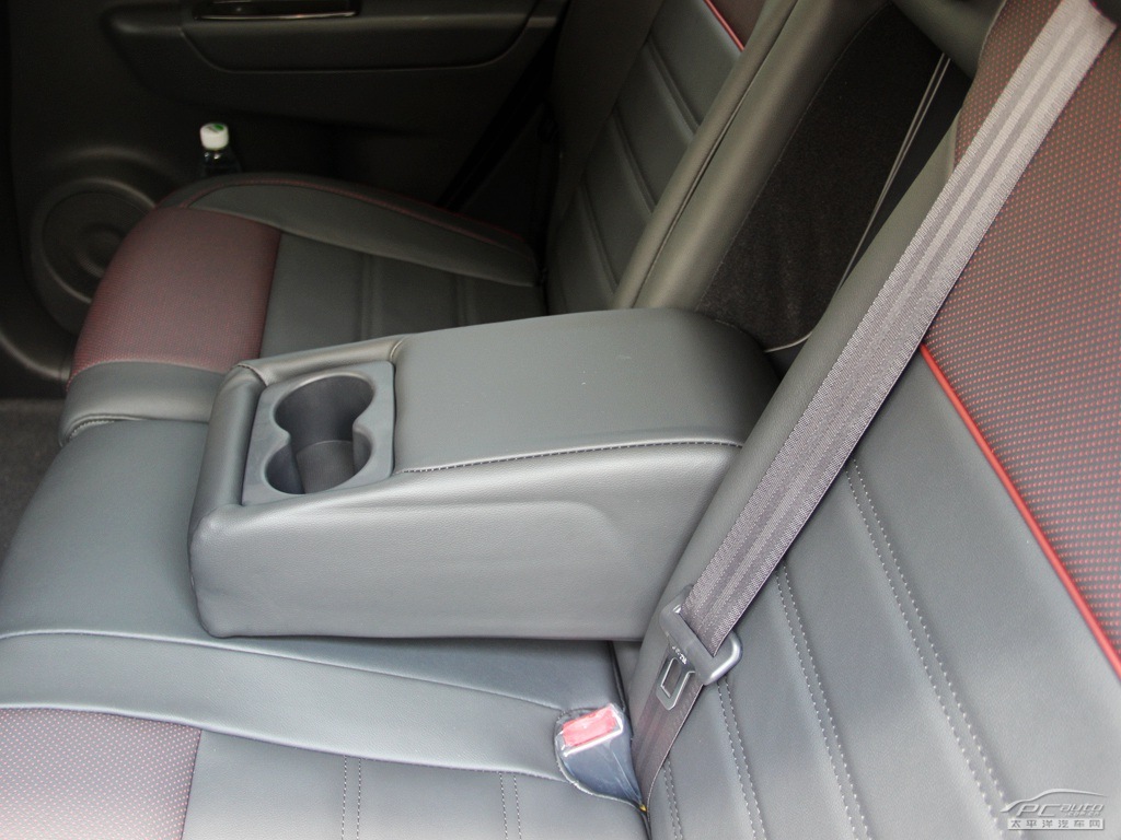 科雷傲(進(jìn)口)內(nèi)飾高清大圖