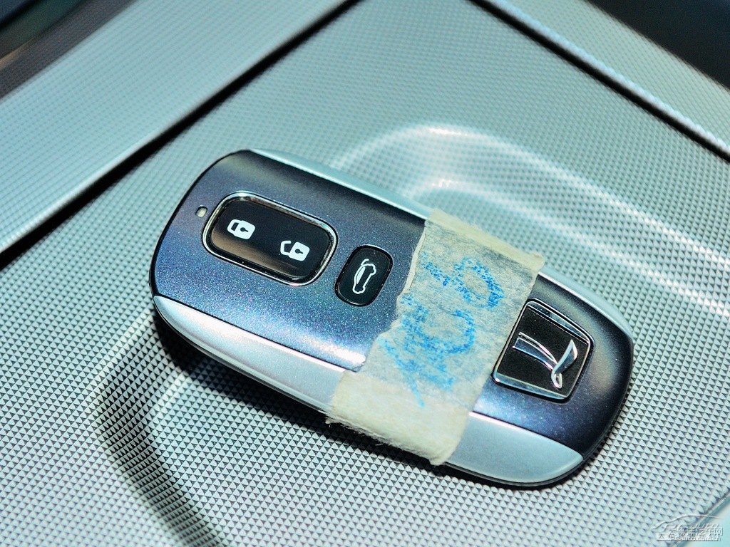 {ǽ݃(yu)6 SUV(x)(ji)(x)(ji)DƬ
