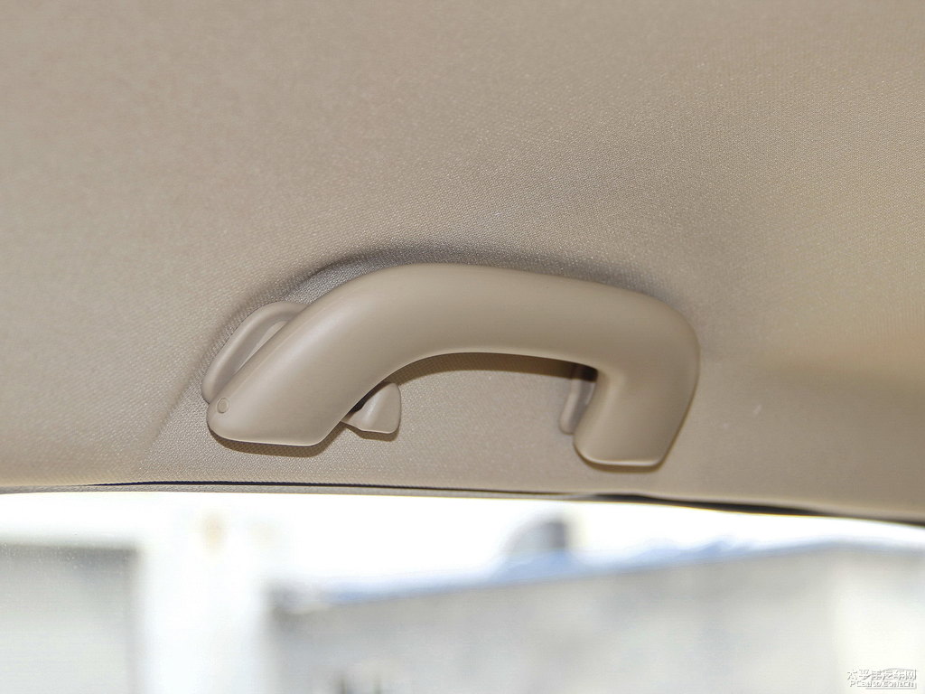 晴空銀寶駿730車廂內(nèi)飾圖片
