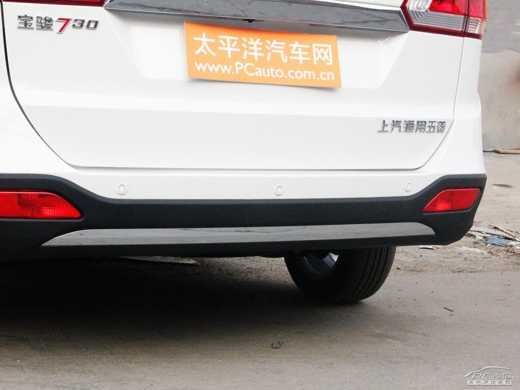 糖果白寶駿730車尾外觀圖片