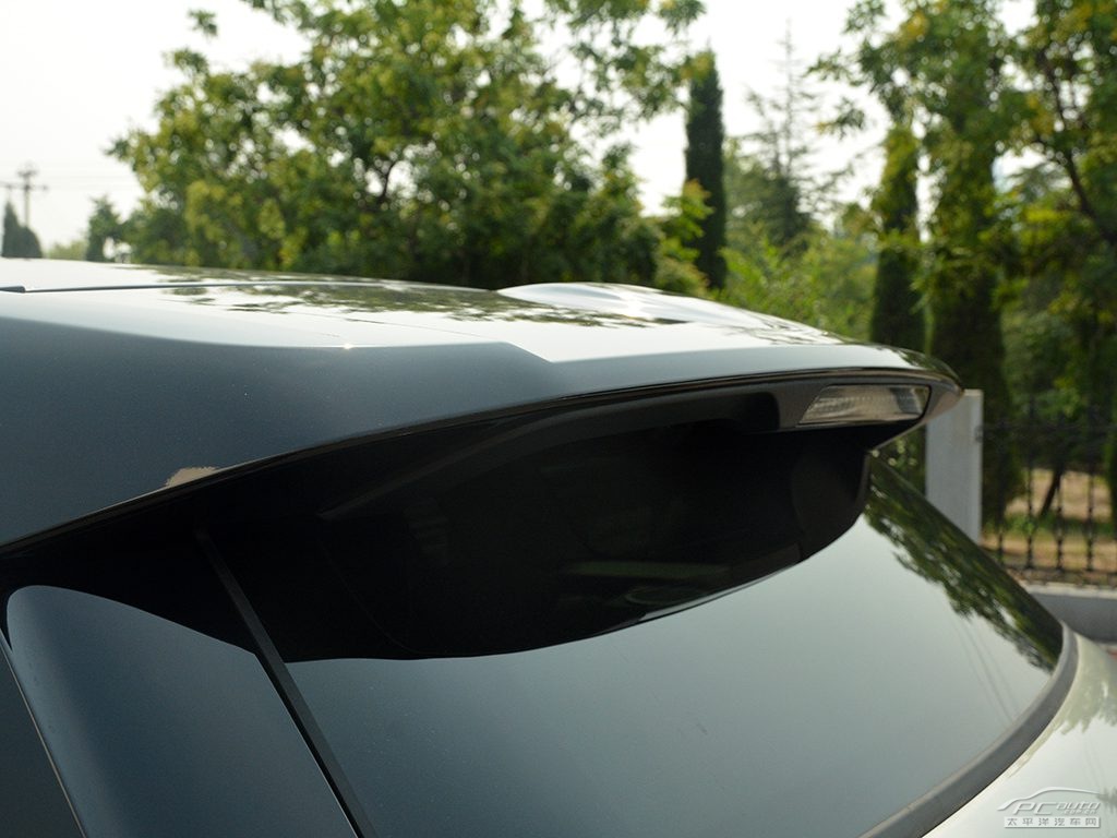 攬勝極光(進(jìn)口)外觀高清大圖