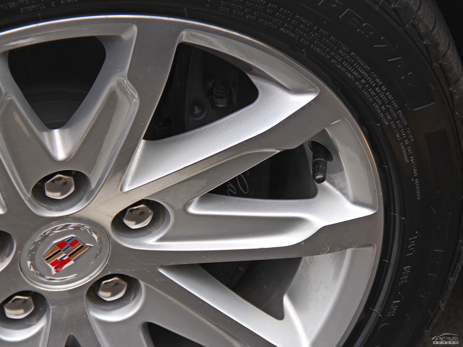 凱迪拉克CTS細(xì)節(jié)高清大圖