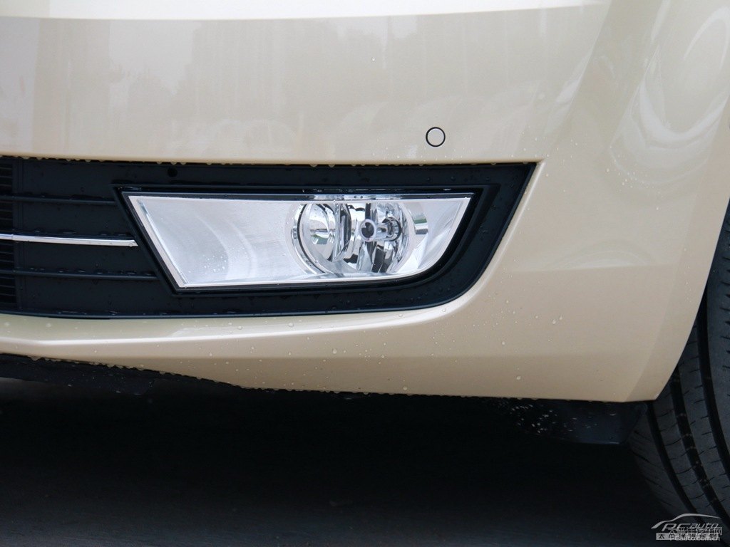 流光金明銳車(chē)頭外觀圖片