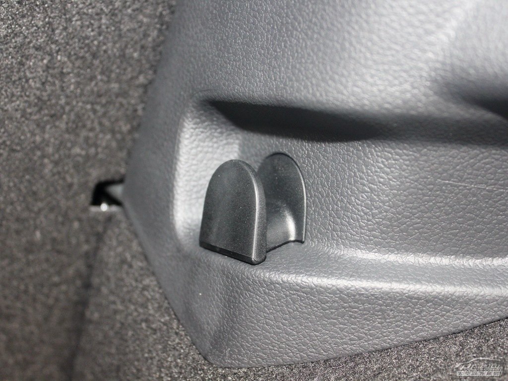 深黑高爾夫車廂內(nèi)飾圖片