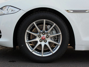 2014款 XJL 2.0T 兩驅(qū)全景商務(wù)版 2014款 XJL 2.0T 兩驅(qū)全景商務(wù)版