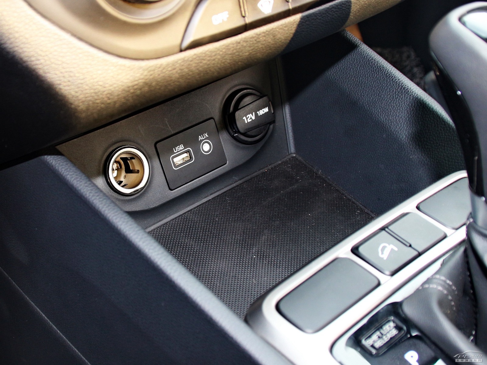 北京現代ix25空間高清大圖