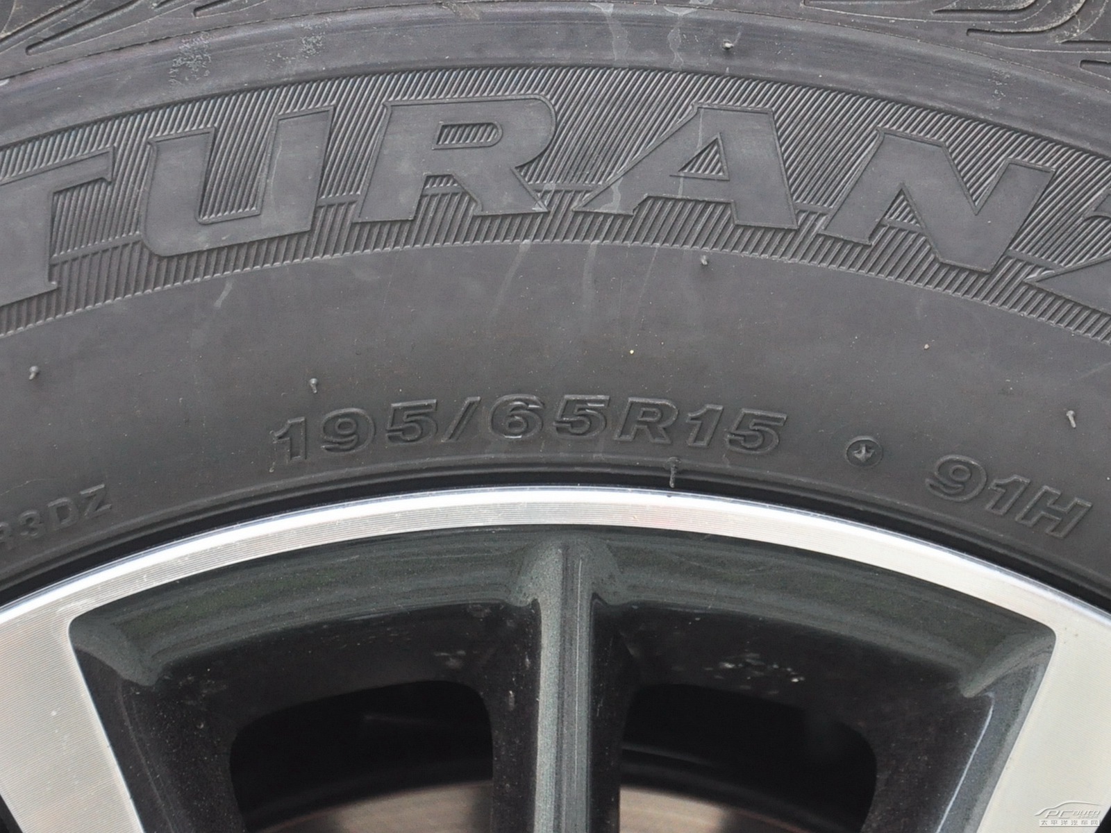 雷凌細(xì)節(jié)高清大圖