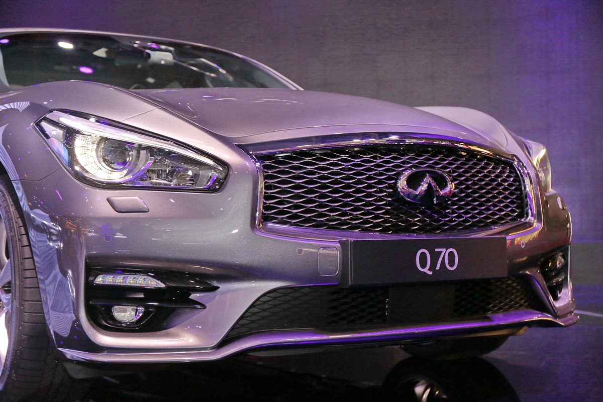 英菲尼迪Q70車展高清大圖